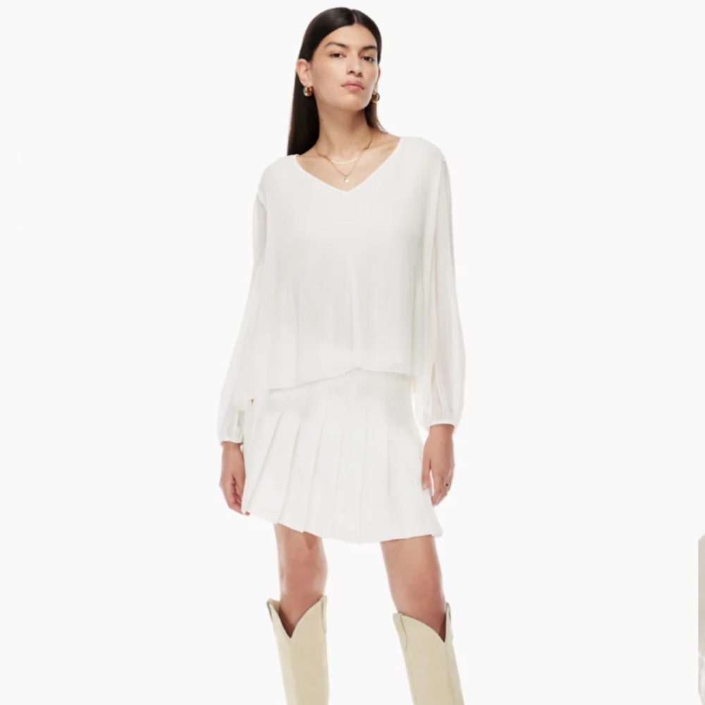 Wilfred Daydreamer V-Neck Blouse